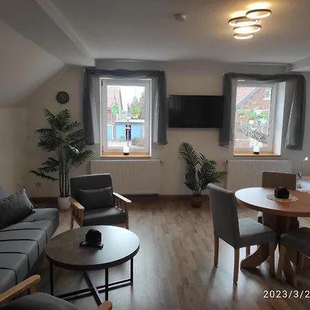 Ferien- Monteurwohnung Bis 7 Personen Markranstaedt