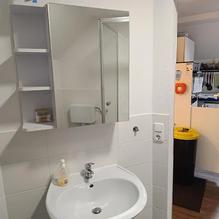 Ferien- Monteurwohnung Bis 6 Personen Appartement *