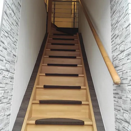 Ferien- Monteurwohnung Bis 6 Personen