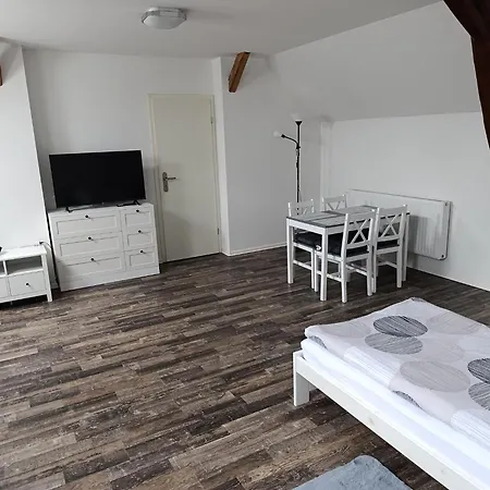 Apartment Ferien- Monteurwohnung Bis 7 Personen *