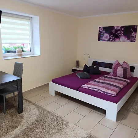 Ferien- Monteurwohnung Bis 7 Personen * Markranstaedt