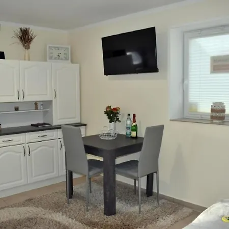 Appartement Ferien- Monteurwohnung Bis 6 Personen