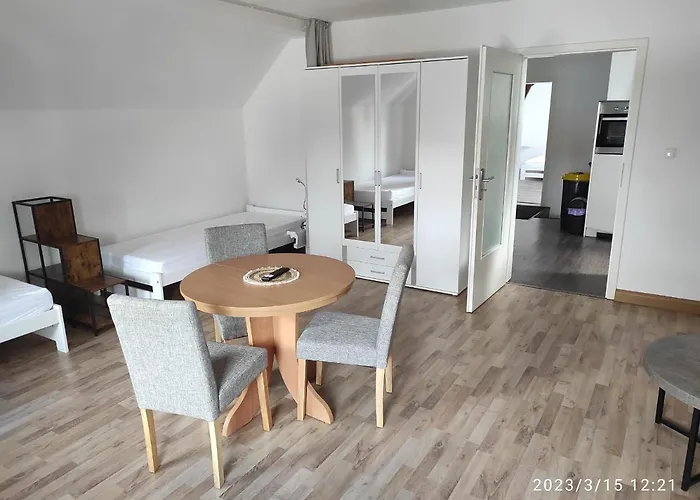 Ferien- Monteurwohnung Bis 6 Personen Apartment *