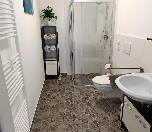 Ferien- Monteurwohnung Bis 6 Personen Apartment