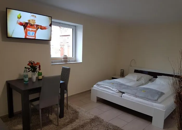 Ferien- Monteurwohnung Bis 6 Personen Apartment Markranstaedt